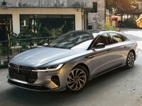 Lincoln Z Sedanas