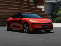 Lynk & Co Z10 Sedanas