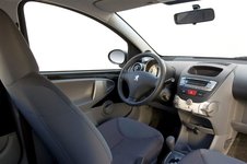 Peugeot 107 I 1.4 MT 54 AG 6