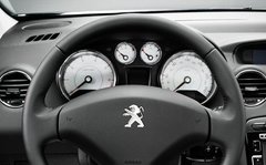 Peugeot 408 I 1.6 MT 110 AG 8