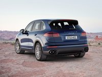 Porsche Cayenne II Facelift (958) 4.1 AT 385 AG AWD 4