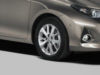 Toyota Auris II 1.5 109 AG 4