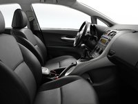 Toyota Auris I 1.6 MT 132 AG 7