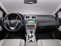Toyota Avensis III Facelift 2.0 MT 152 AG 10