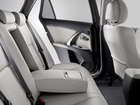 Toyota Avensis III Facelift 2.0 MT 152 AG 16
