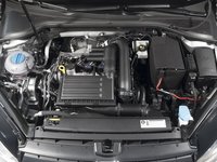 Volkswagen Golf VII 1.6 AMT 105 AG 9