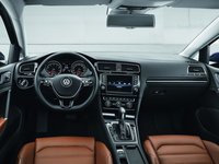 Volkswagen Golf VII 1.6 MT 110 AG 10