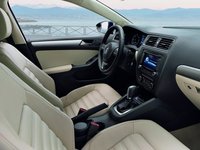 Volkswagen Jetta VI 2.5 MT 170 AG 6
