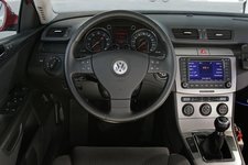 Volkswagen Passat B6 1.6 MT 115 AG 8