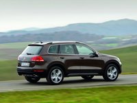 Volkswagen Touareg II 3.0 AT 204 AG AWD 3