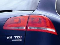 Volkswagen Touareg II 3.0 AT 204 AG AWD 15