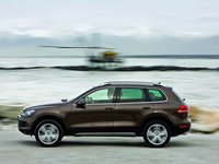 Volkswagen Touareg II 3.0 AT 204 AG AWD 16