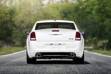 Chrysler 300C II 6.4 AT 477 AG 7