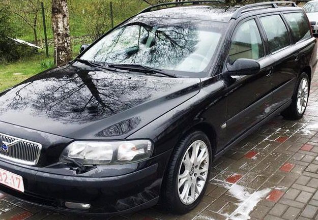 Volvo V70, 2.5D (140 Ag) 290 Nm Viešas automobilio